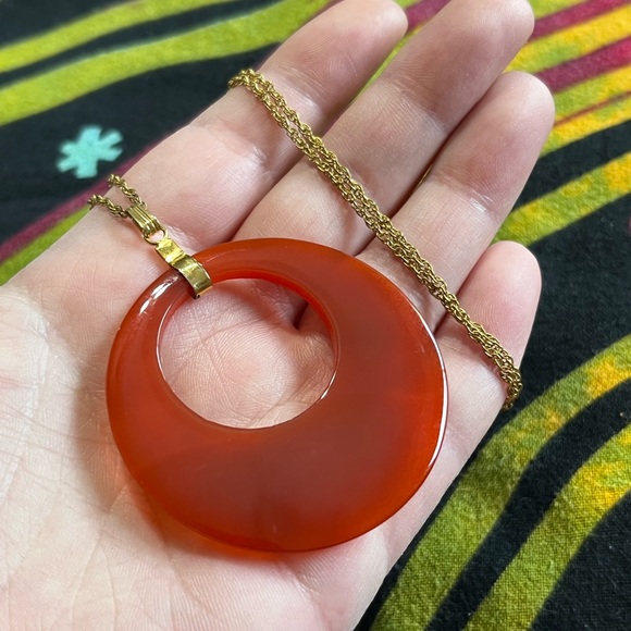 VTG 90’s Boho Red Carnelian Round Disc 1/20 Gold Filled Necklace - Picture 3 of 5
